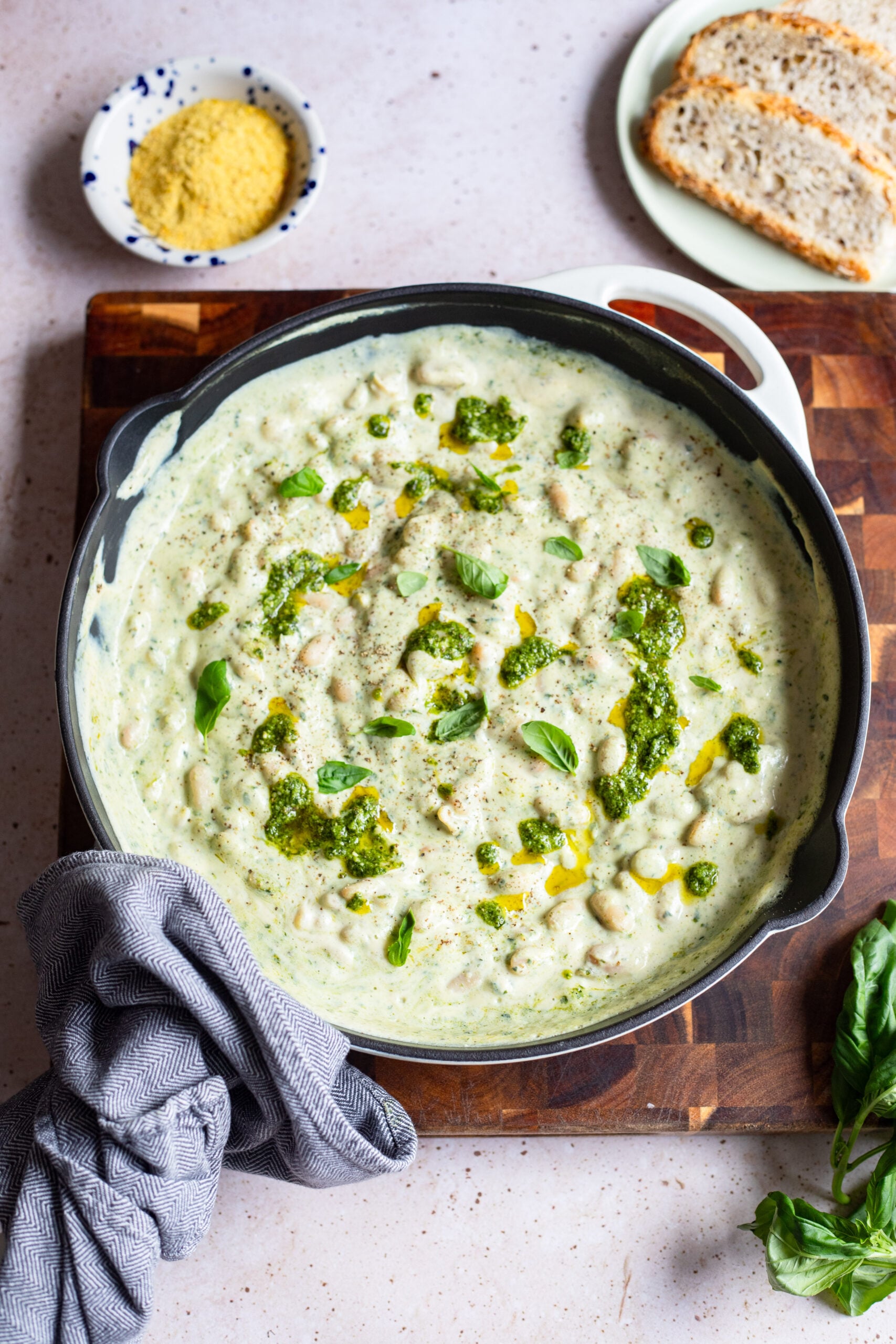 Creamy Pesto Beans