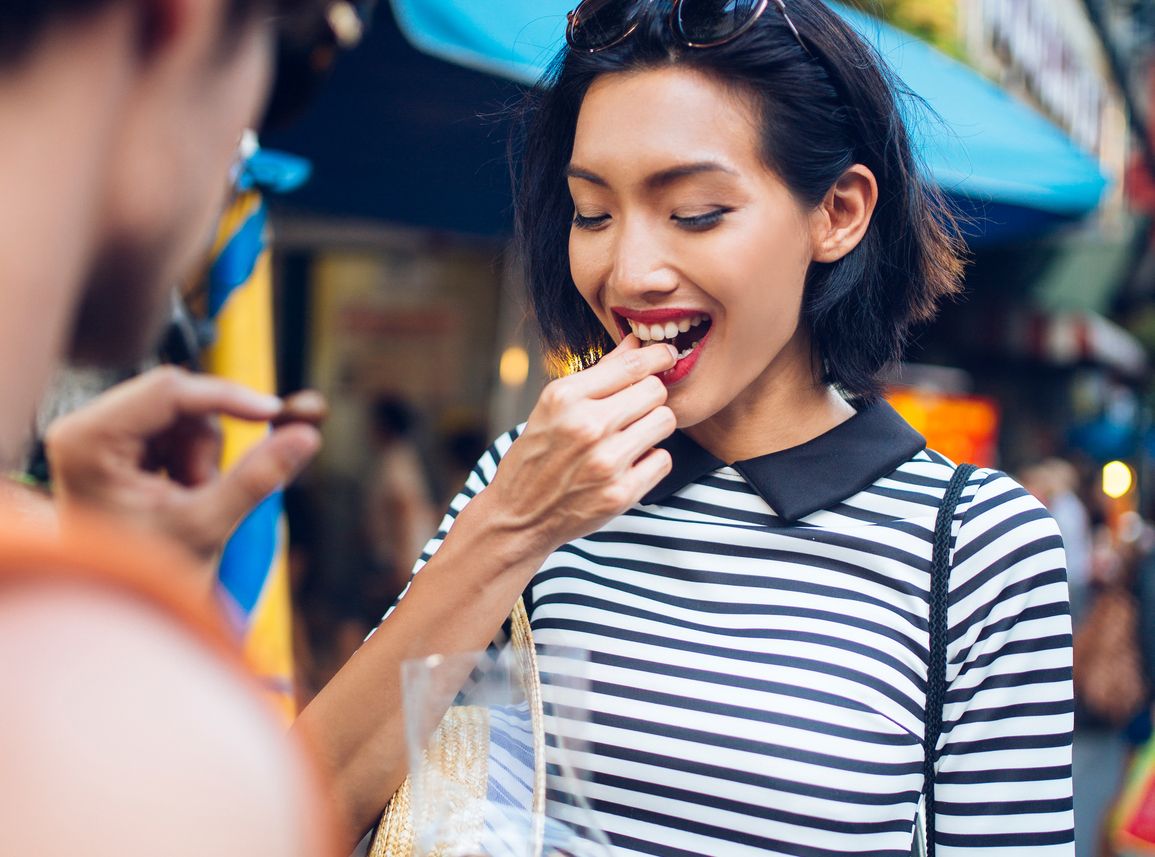 How to Snack for Weight Loss: Mistakes That Could Be Getting in the Way of Your Goals